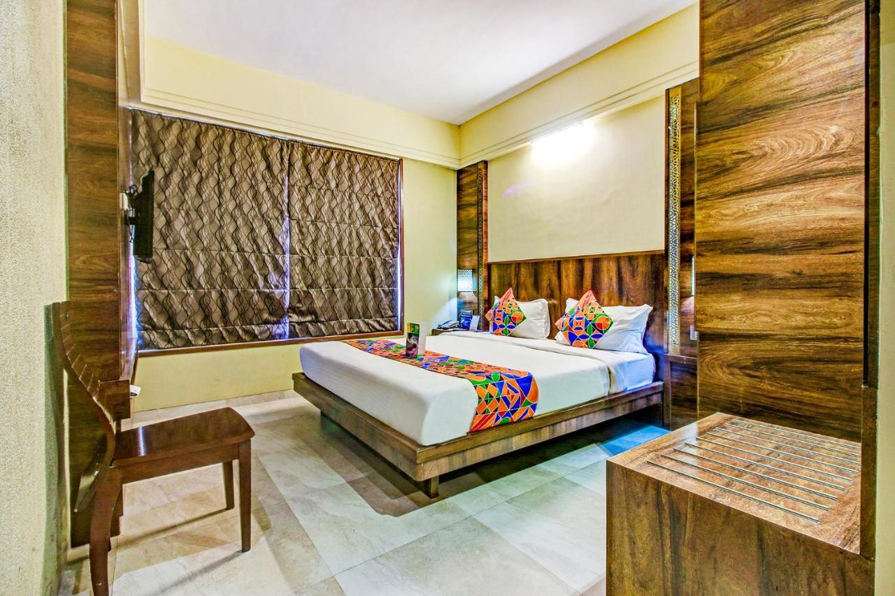 Hotel Crawford Inn Bombay Exterior foto